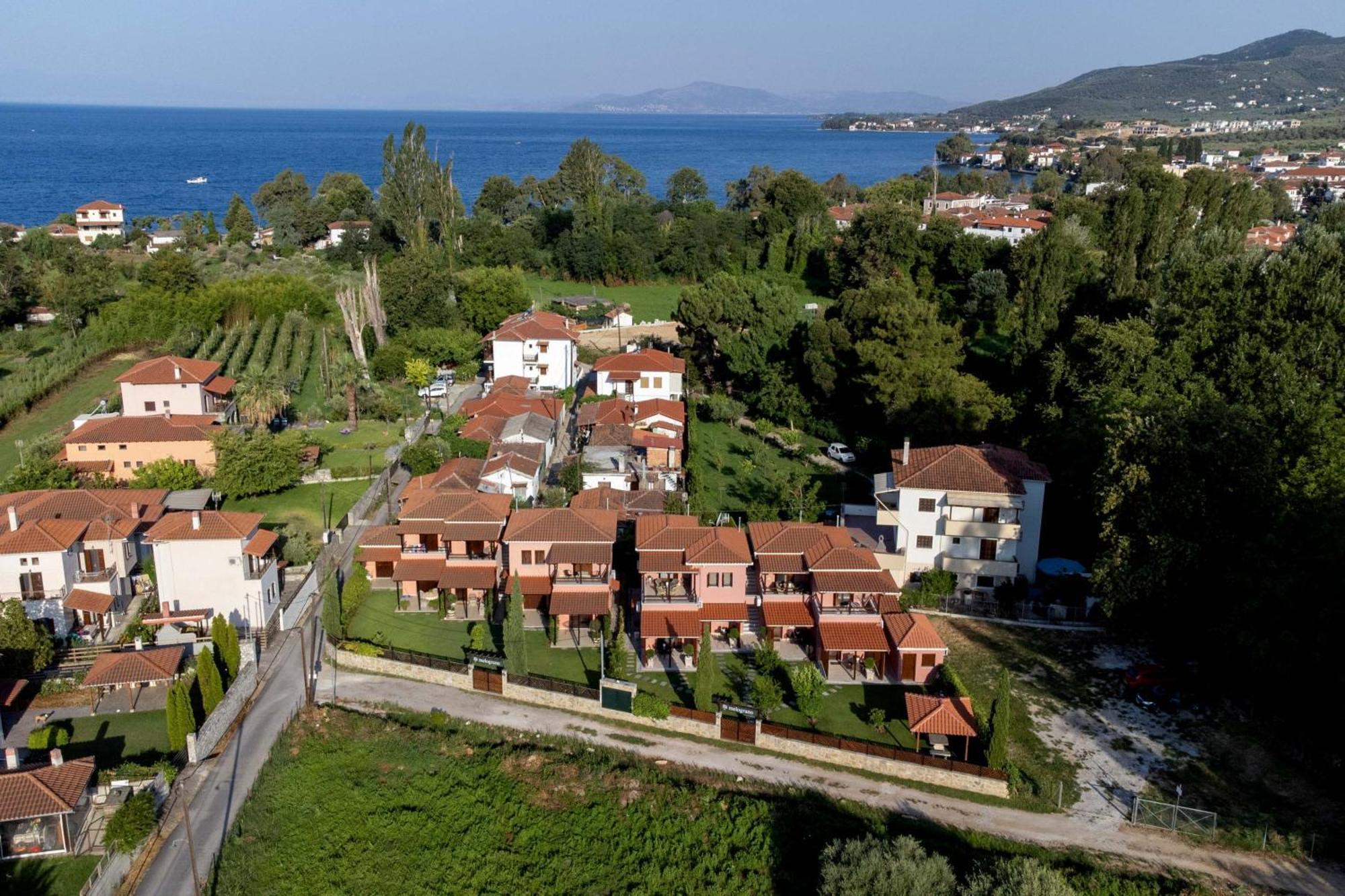 Melograno Apartments And Studios Кала-Нера Экстерьер фото
